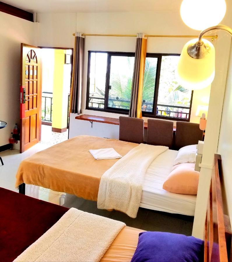 Mb Hostel Moalboal Ngoại thất bức ảnh